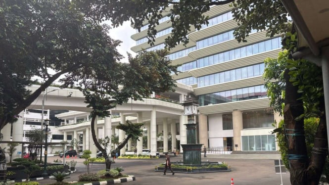 682477741fc21-gedung-kejaksaan-agung_665_374.jpg